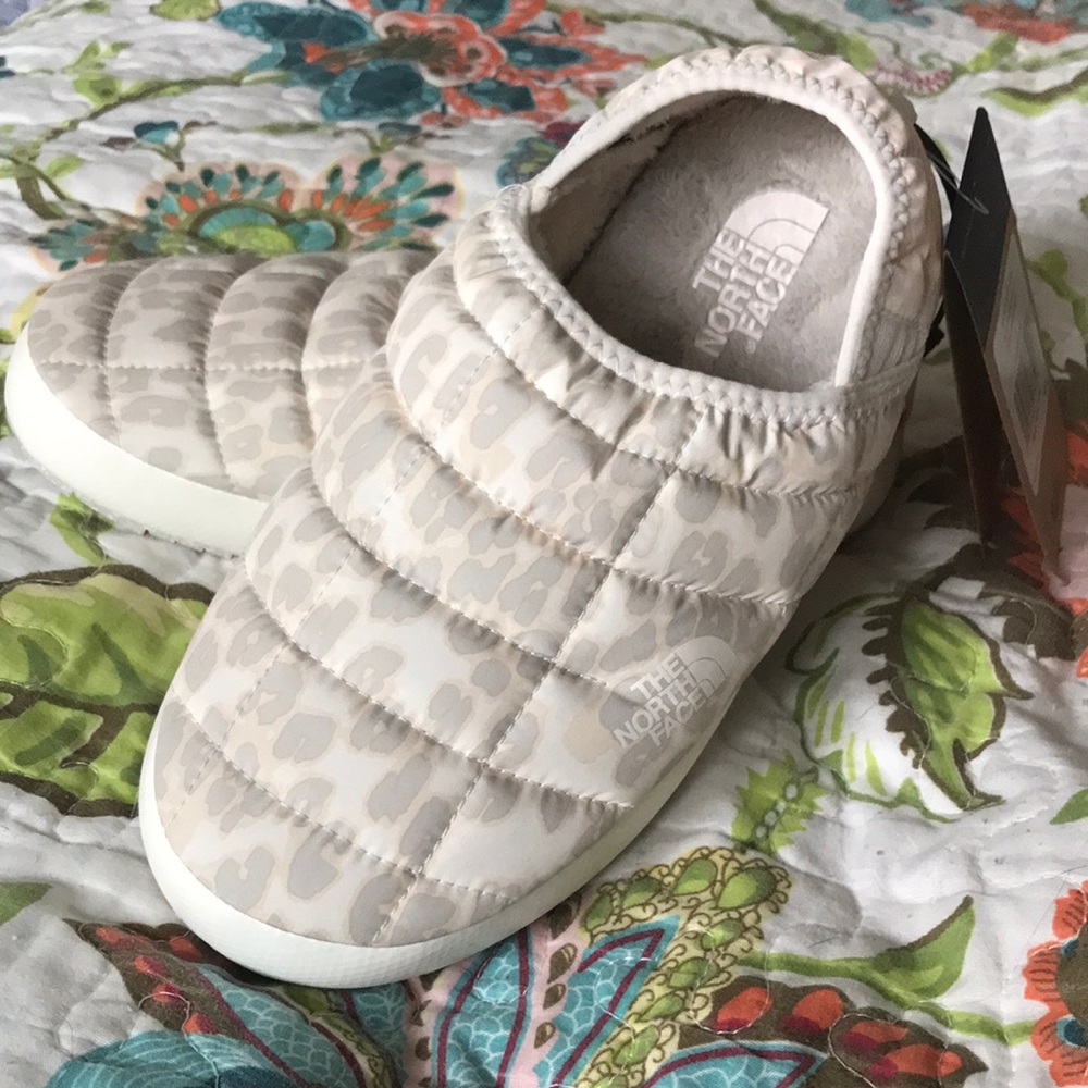 The north face traction thermoball mule V foundation cheetah print